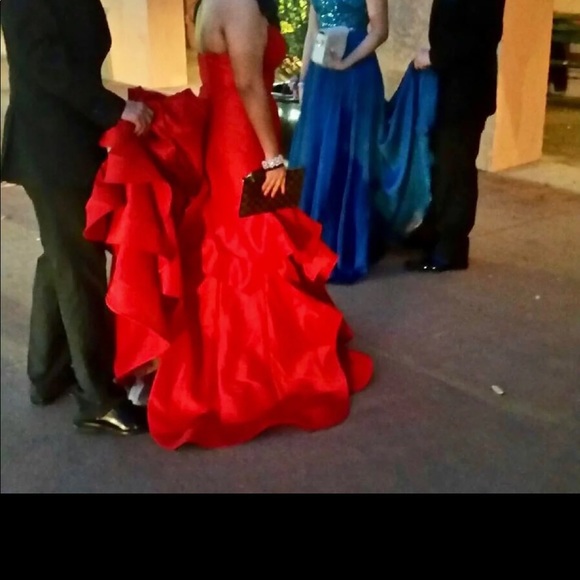 Alyce Paris prom dress - Picture 3 of 7